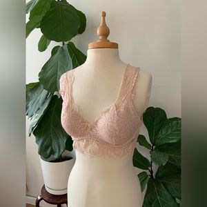 Y2K vintage Victoria Secret ‘Pink’ lace bra Sz Medium